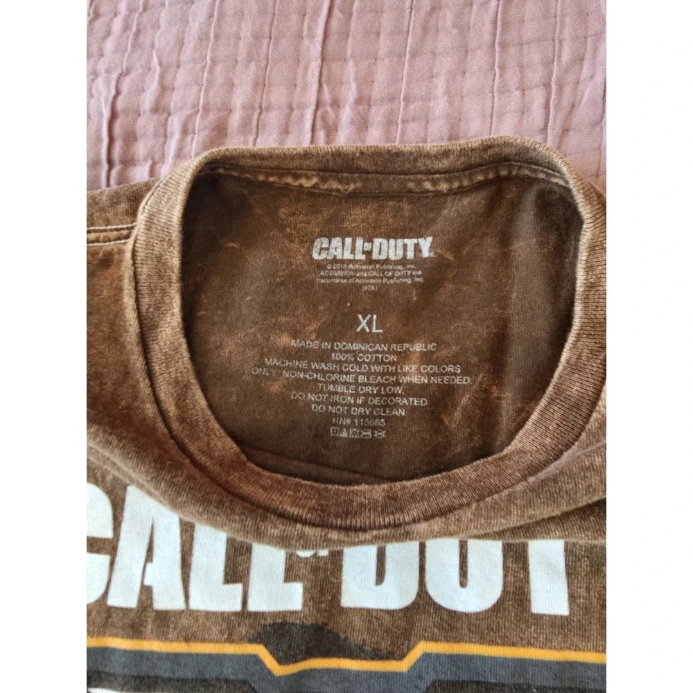 Call of Duty Black Ops 4 Graphic‎ T-Shirt Men's Size Large Brown Faded Look - Picture 4 of 6